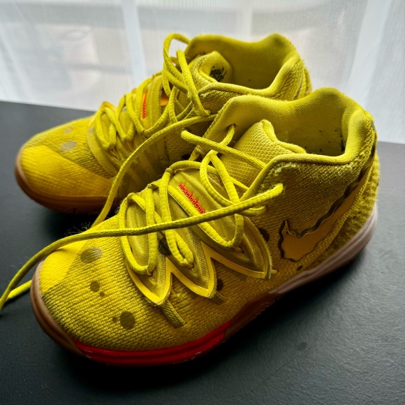 NIKE Kyrie Sponge Bob Basketball shoes USED Size 11C - Picture 7 of 10